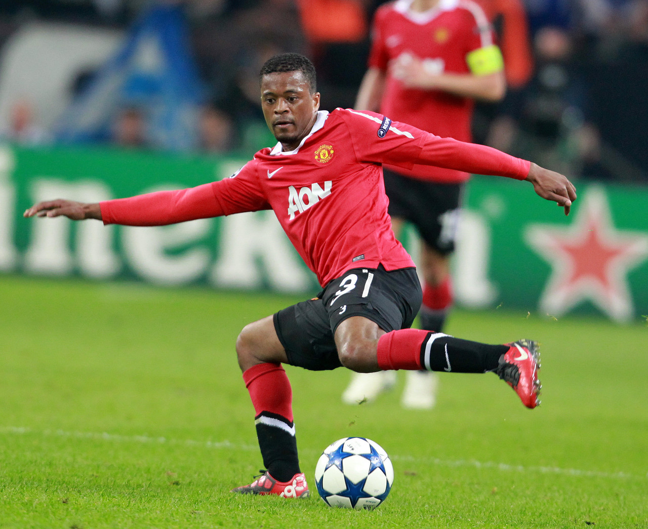 多地与低调 多地与低调