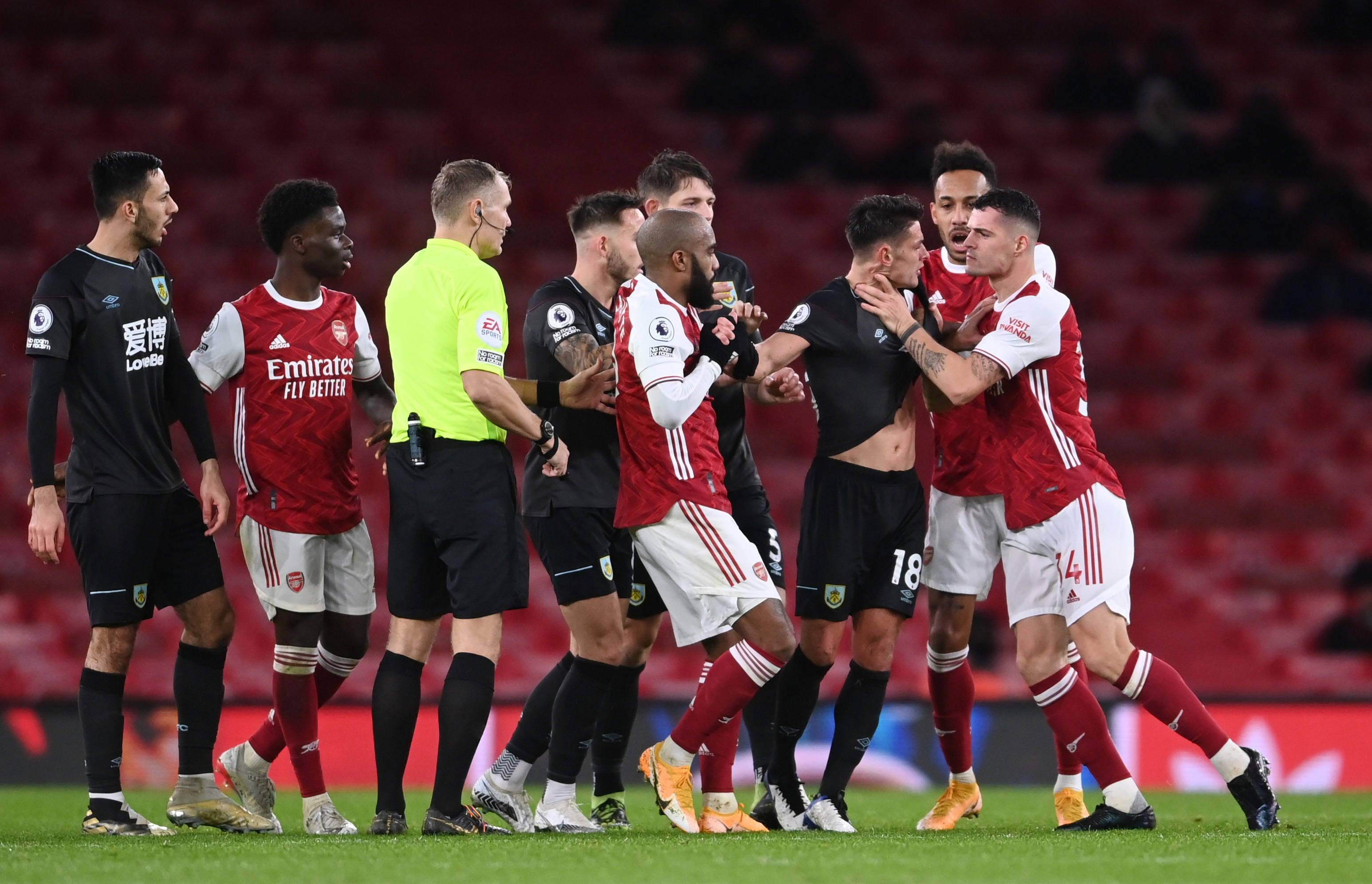 彪马客场球 彪马客场球